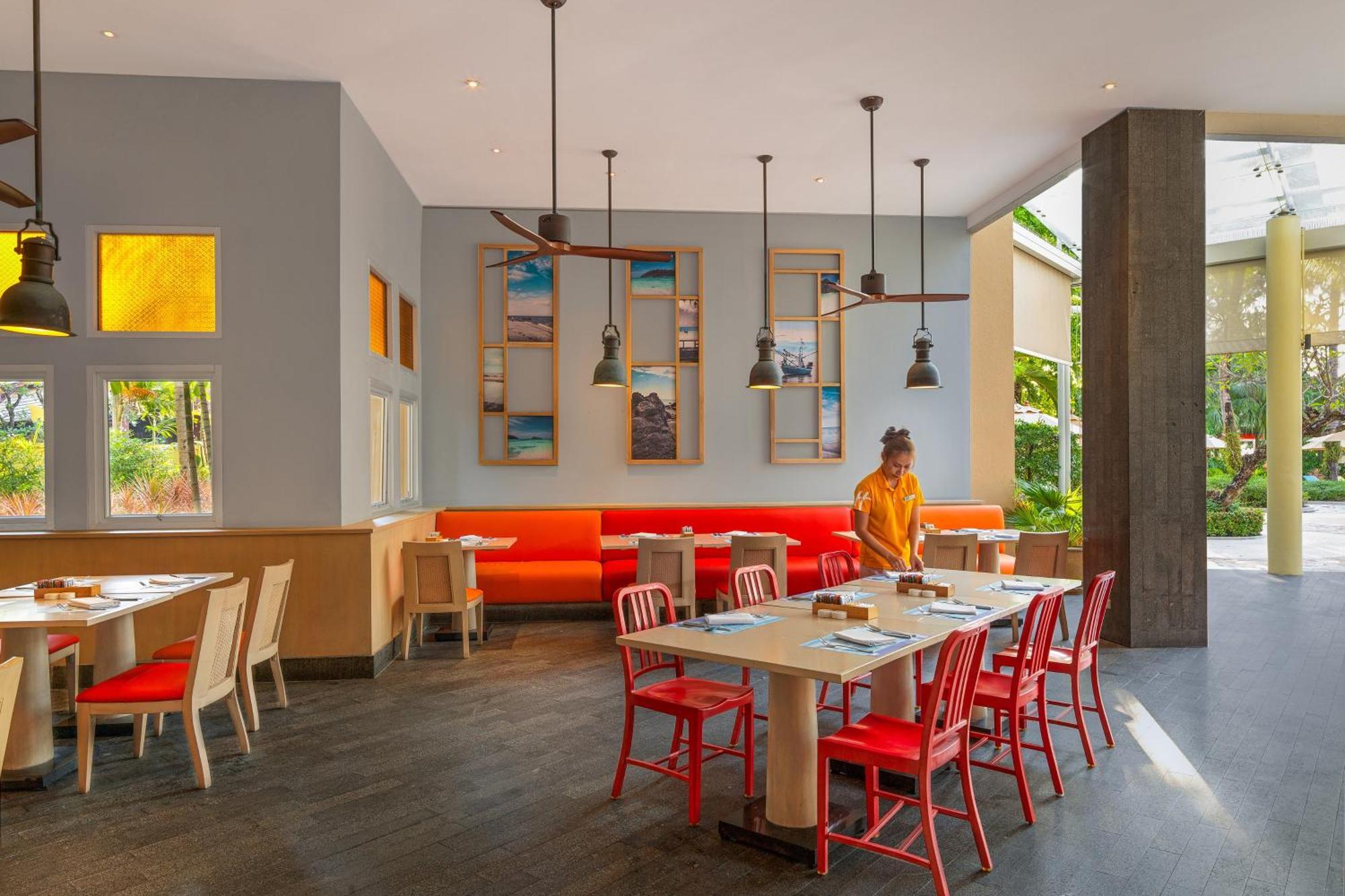 Holiday Inn Resort Phuket, An Ihg Hotel Patong Dış mekan fotoğraf