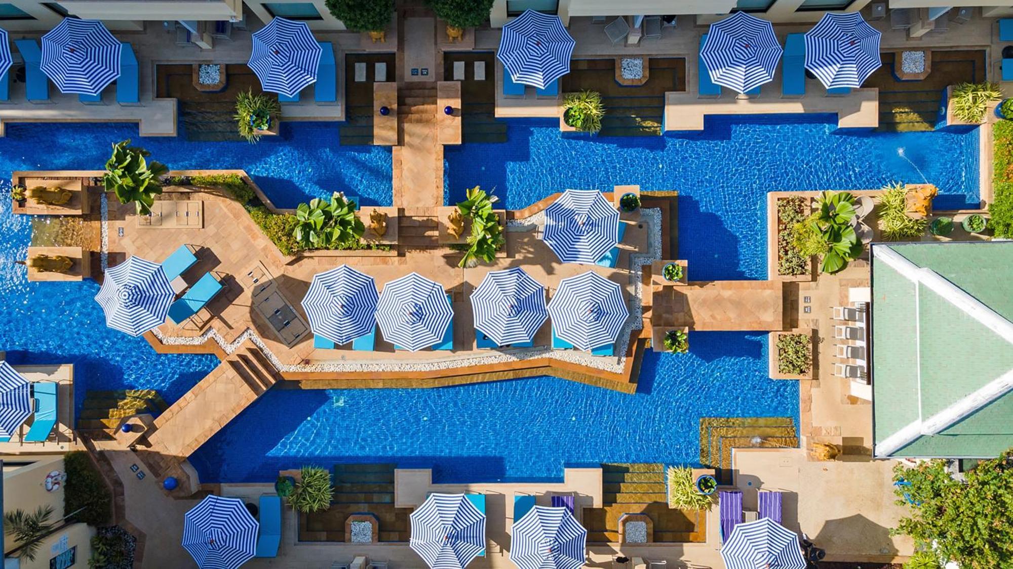 Holiday Inn Resort Phuket, An Ihg Hotel Patong Dış mekan fotoğraf